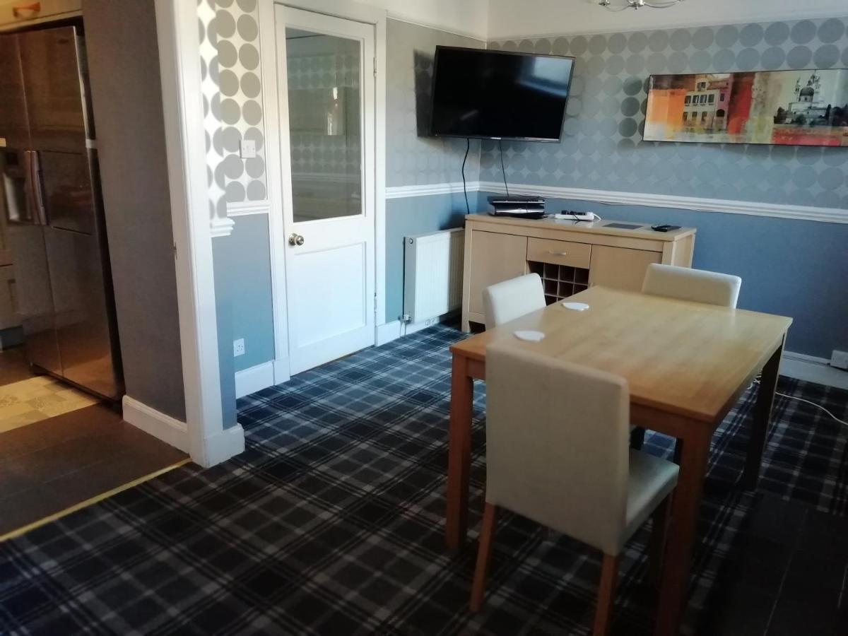 Carvetii - Halite House - 3 Bed House Sleeps Up To 5 People Apartment Tillicoultry Bagian luar foto